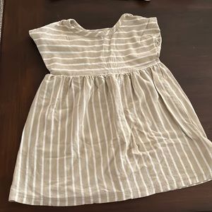 OLD NAVY 12-18 month short sleeve dress New condition